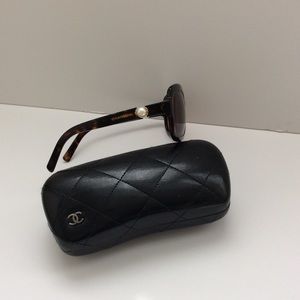 Chanel sunglasses the pearl collection